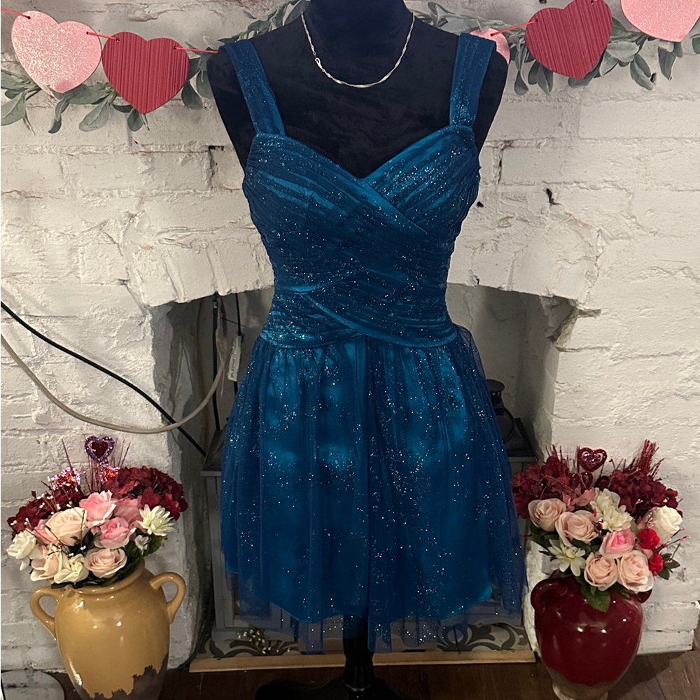 Beautiful #blue dress with #glitter that feels like #starry night